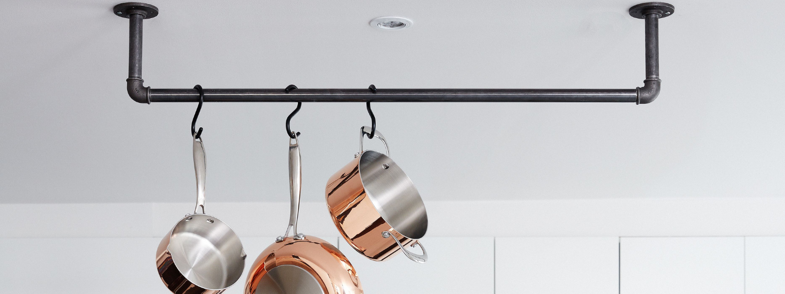 Tøjstativer til loft