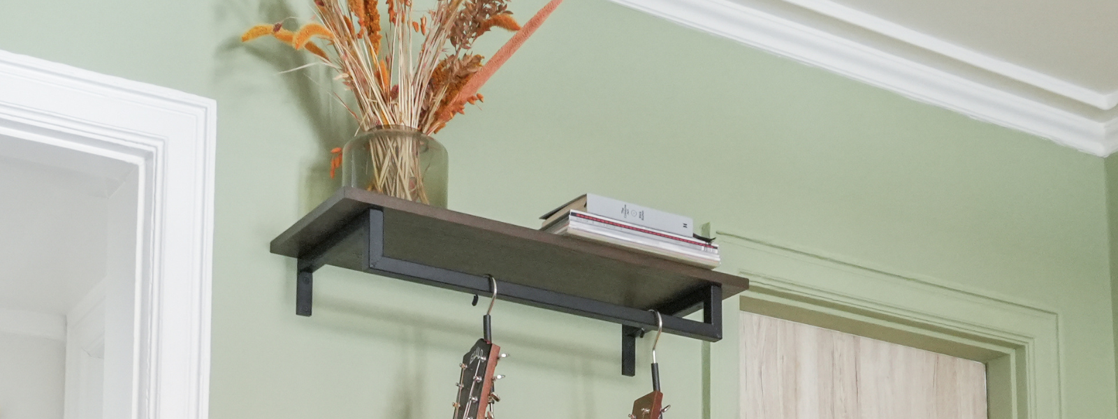 Frame hylder og reoler